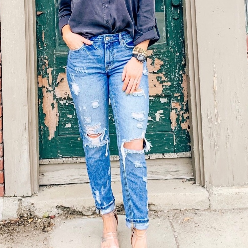 Kancan distressed high rise cropped mom jeans